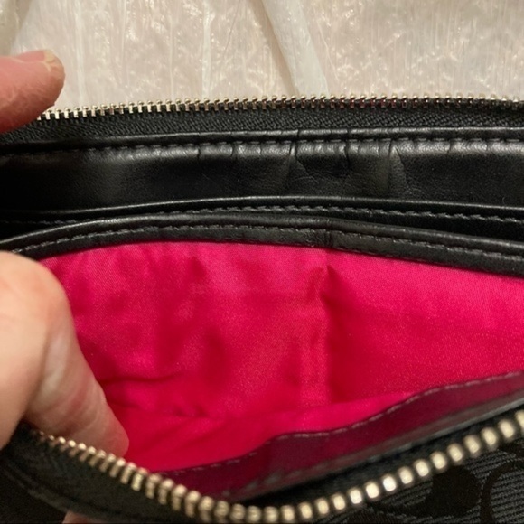 Coach signature c wristlet clutch organizer wallet